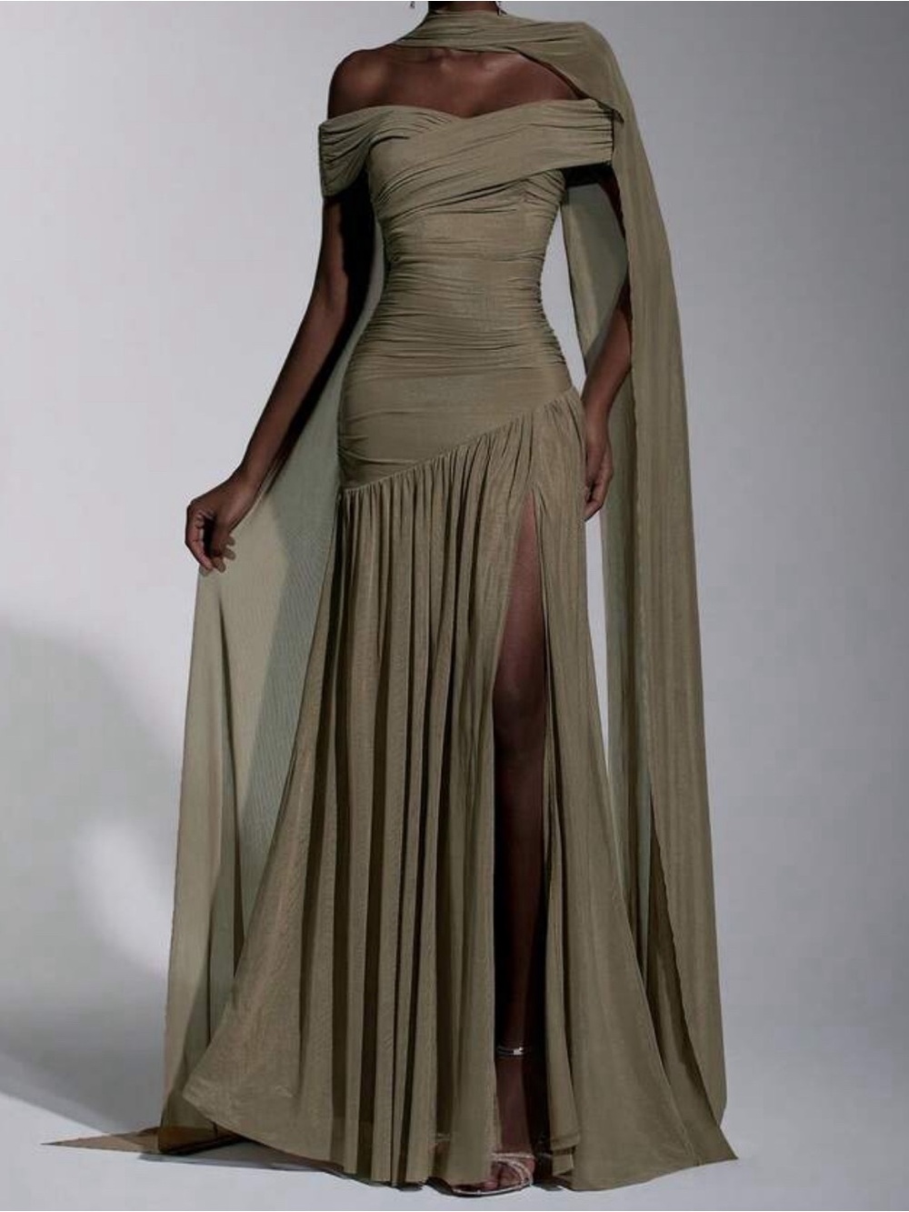 Off-Shoulder Taupe Evening Dress with High Slit
Color grey size small